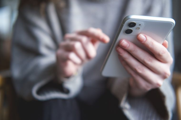 Los nuevos teléfonos de gama media combinan precios competitivos con un rendimiento ideal para las tareas diarias. Los nuevos teléfonos de gama media combinan precios competitivos con un rendimiento ideal para las tareas diarias.