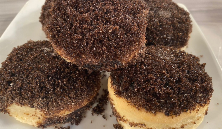 La receta de tortitas negras es una de las más tradicionales en panaderías argentinas. La receta de tortitas negras es una de las más tradicionales en panaderías argentinas.