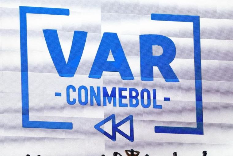 Los cambios en el VAR que planea la Conmebol para la Libertadores y Sudamericana 2023.