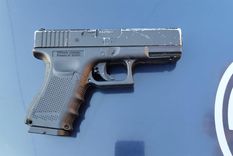 La pistola 9 milímetros incautada en Maipú. 