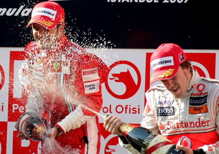 El brasileño redondeó un fin gran fin de semana. Foto: efe