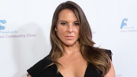 Kate del Castillo mantiene una figura esculpida que nunca advierte el paso del tiempo Foto: ShowBiz Cheat Sheet -  https://www.cheatsheet.com/wp-content/uploads/2020/11/kate-del-castillo-gala1.jpg
