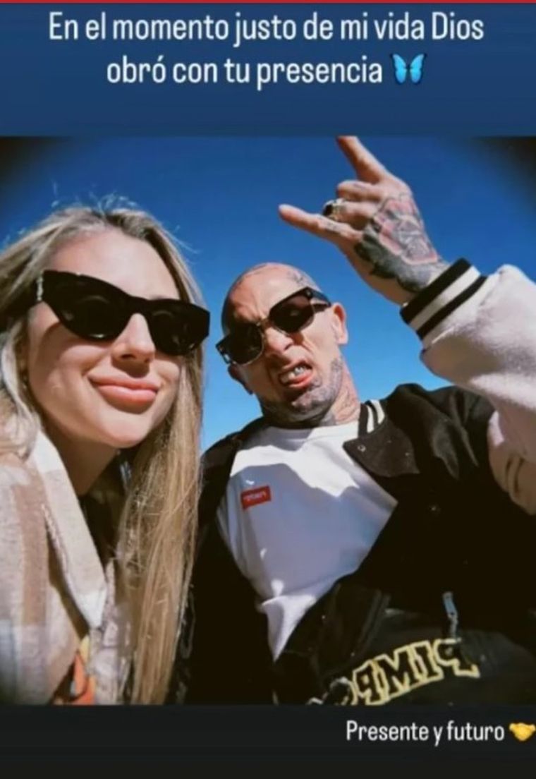 Emanuel Noir enamorado. Emanuel Noir enamorado.