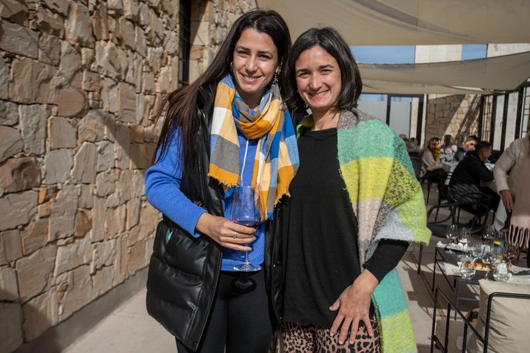 Sasha y Sheila Eztala. Sasha y Sheila Eztala.