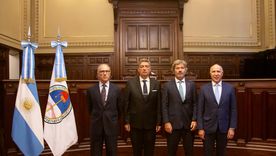 El ministro de Justicia, Juan Bautista Mahiques, tuvo su primer encuentro con los jueces de la Corte Suprema: Carlos Rosenkrantz, Horacio Rosatti y Ricardo Lorenzetti. El ministro de Justicia, Juan Bautista Mahiques, tuvo su primer encuentro con los jueces de la Corte Suprema: Carlos Rosenkrantz, Horacio Rosatti y Ricardo Lorenzetti.