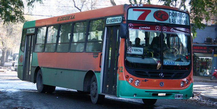 Colectivo del grupo 7, empresa que fue robada dos veces en la misma noche Foto: Archivo/MDZ