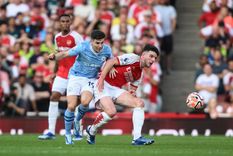 Arsenal y City juegan por la cima de la Premier. Foto: EFE