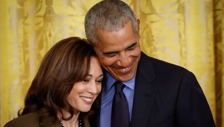 Kamala Harris y Barack Obama se conocen desde hace más de 20 años Foto: GETTY IMAGES