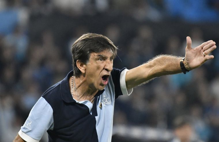 El Racing de Costas quiere ir por todo, aunque ya está clasificado a octavos. (Foto: FotoBaires)