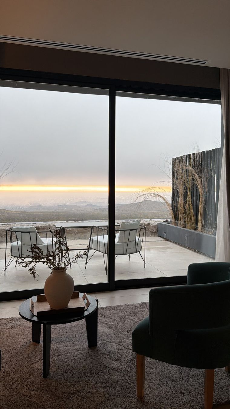 La bellísima vista desde la habitación del hotel donde se hospeda Yanina Latorre en Mendoza. La bellísima vista desde la habitación del hotel donde se hospeda Yanina Latorre en Mendoza.