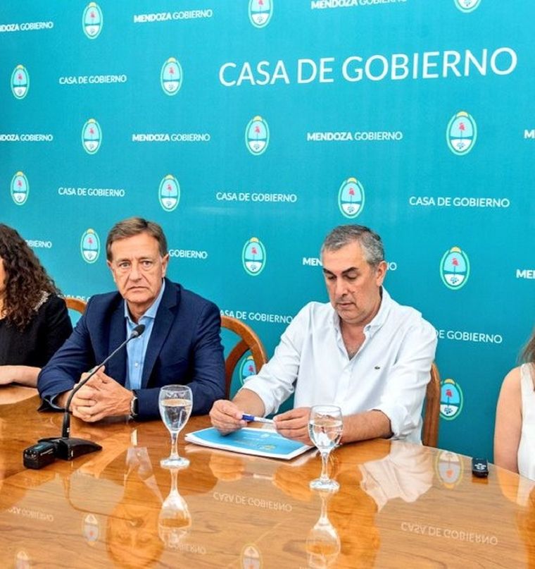 Enrique Vaquié y Rodolfo Suarez Foto: Gobierno de Mendoza