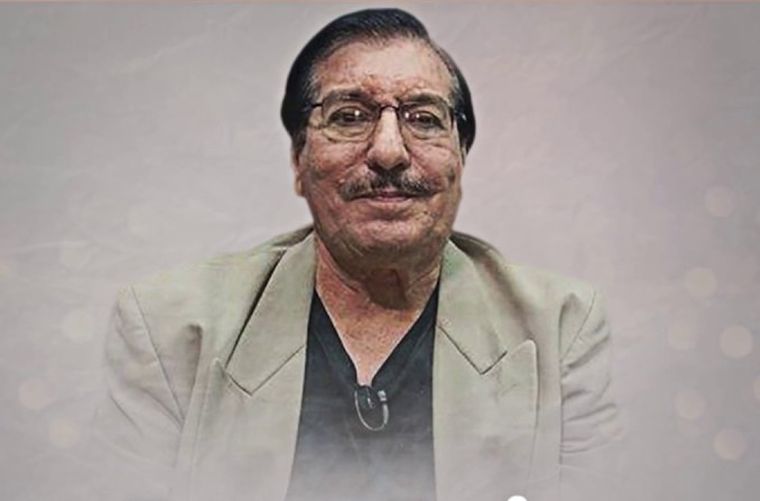 Infectado Ruiz calificaba a la enfermedad con epítetos homofóbicos.