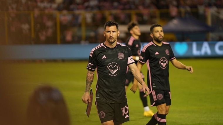 Lionel Messi se prepara para un nuevo amistoso con Inter Miami. Foto: Archivo