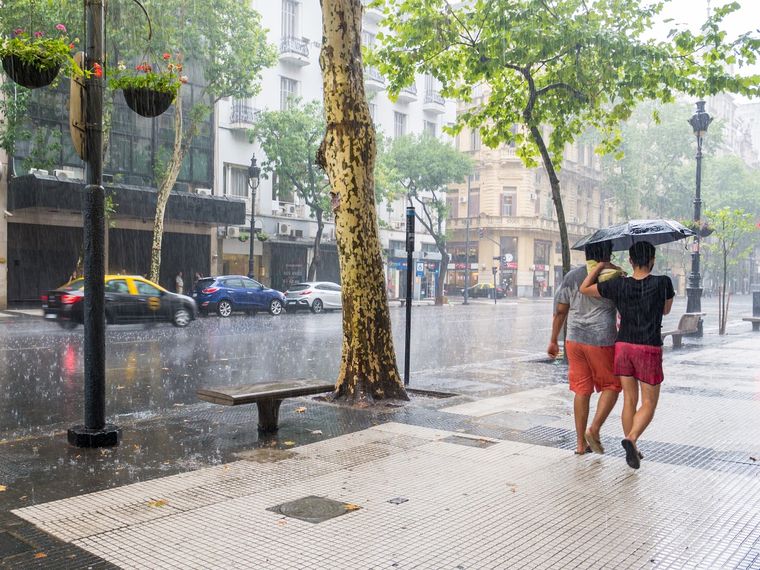 Se esperan tormentas durante la jornada del viernes 28 de marzo Foto: Shutterstock
