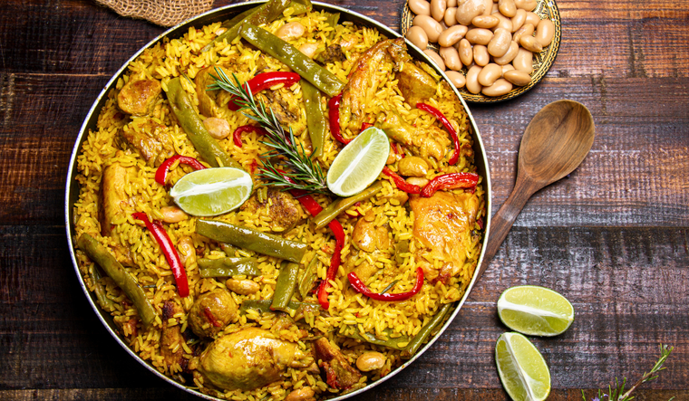 La paella valenciana nació en la Comunidad Valenciana y es uno de los símbolos gastronómicos de España. ¡Prepara esta receta! La paella valenciana nació en la Comunidad Valenciana y es uno de los símbolos gastronómicos de España. ¡Prepara esta receta!