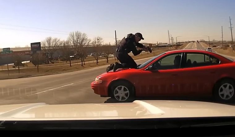 Persecución policial Captura de pantalla del video viral. Foto: Carroll Police Department