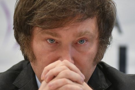 La Justicia de La Plata responsabilizó a Milei sobre todo lo que publica en su cuenta de X verificada. Se complica su situación en el caso $LIBRA. La Justicia de La Plata responsabilizó a Milei sobre todo lo que publica en su cuenta de X verificada. Se complica su situación en el caso $LIBRA.