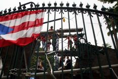 piden que puerto rico pague su deuda despidiendo a docentes