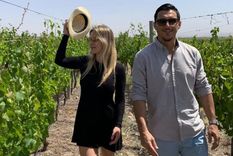 Belén y Nicolás, de paseo por las viñas.