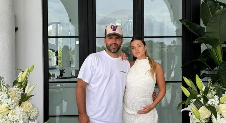 Sofía Calzetti y el Kun Agüero Foto: @soficalzetti