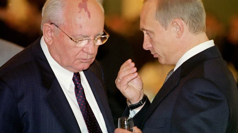 Gorbachov y Putin, líderes soviéticos. Foto: OndaVasca.