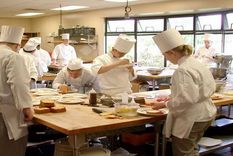 hoteleros mendocinos dicen que hay una caida del 15%