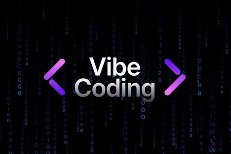 La programación asistida por IA permite desarrollar aplicaciones con simples instrucciones en lenguaje natural.