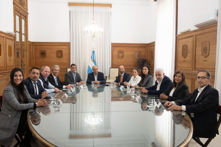 El ministro Francos reunido en la Casa Rosada con los diputados de Innovación Federal Foto: Ministerio de Interior