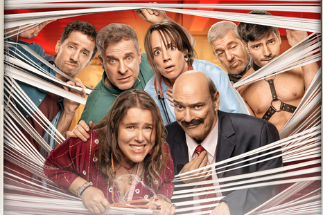 Casual, la obra de comedia con Carlos Belloso, Diego Gentile, Malena Guinzburg, Mica Lapegüe, Claudio Martínez Bel, Julián Ponce Campos y Lucas Wainraich.