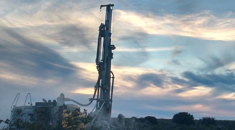 Proceso de exploración de uranio.
