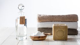 El vinagre blanco es el ingrediente más importante al lavar la ropa Foto: Shutterstock El vinagre blanco es el ingrediente más importante al lavar la ropa Foto: Shutterstock