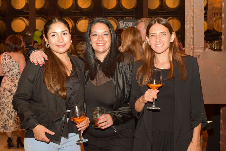 Gisela Silvera, Yanina Caramia, Guillermina Frenk. Gisela Silvera, Yanina Caramia, Guillermina Frenk.