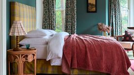 El tartán, estampado tradicional que antes se reservaba para casas de campo y refugios de invierno, está de regreso. Créditos: Greenrow El tartán, estampado tradicional que antes se reservaba para casas de campo y refugios de invierno, está de regreso. Créditos: Greenrow