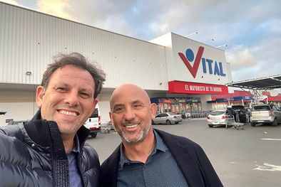 MDZol | Eduardo y Alejandro Pochinki fundaron y gestionan el supermercado mayorista de origen nacional, que inició un importante proceso de innovación y renovación.