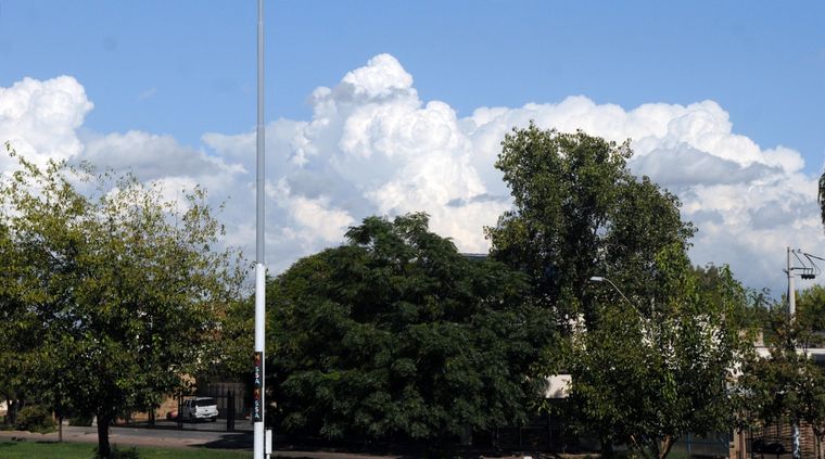 Máxima de 29º para este sábado. Foto: ALF PONCE MERCADO / MDZ