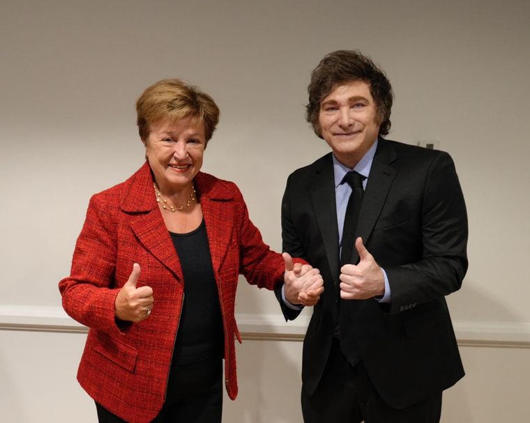 Javier Milei junto a la titular del FMI, Kristalina Georgieva