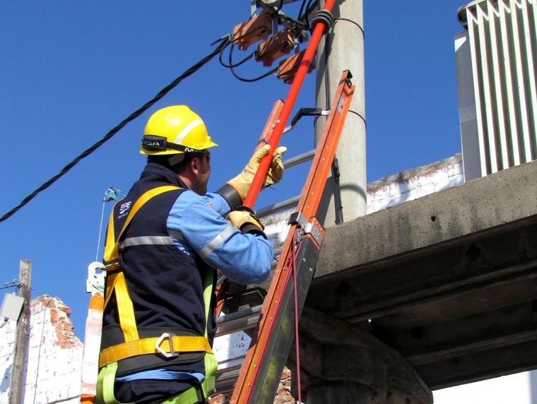 Solo la distribución de agua, gas y electricidad cerró con un incremento interanual, del 6,7%.