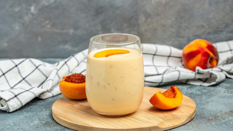 La receta de yogur se puede adaptar fácilmente con otras frutas, como frutillas, mango o banana, manteniendo la misma base. La receta de yogur se puede adaptar fácilmente con otras frutas, como frutillas, mango o banana, manteniendo la misma base.