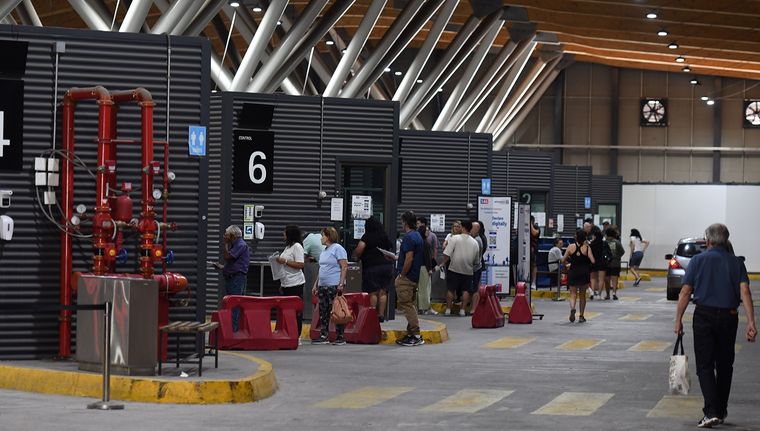 ARCA tiene disponible en su web oficial las normas para ingresar productos desde Chile.