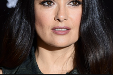 Además de destacarse por su belleza, la mexicana demuestra ser una de las estrellas más solidarias Foto: Instagram @salmahayek