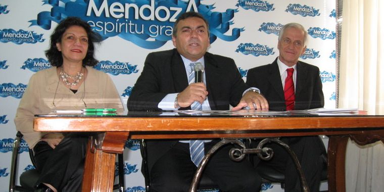 Ibáñez, González y Bustos Cara de Aduana. Foto: MDZ / Carlos Fernández