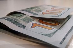 intervencion: el bcra vendio su mayor cifra de dolares en un dia