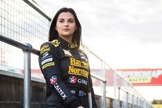 renee gracie, la piloto que dejo el automovilismo para ser actriz de cine para adultos