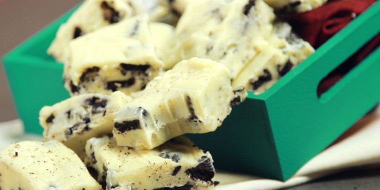 Barra de chocolate blanco y galletas Foto: pixabay