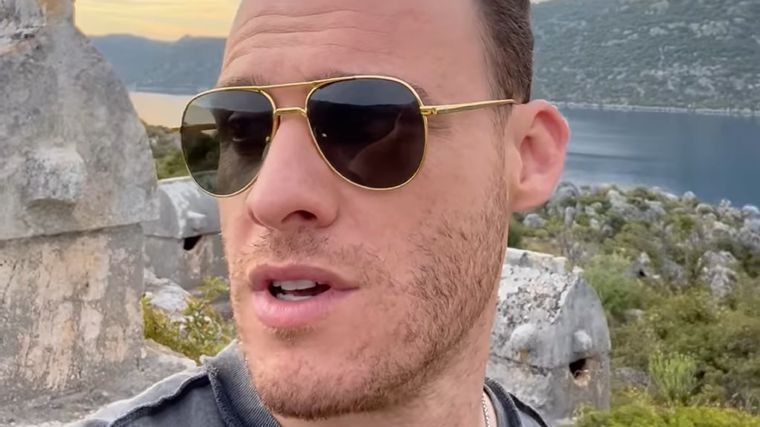 Kerem Bürsin Un hombre muy querido. Foto: @thebursin