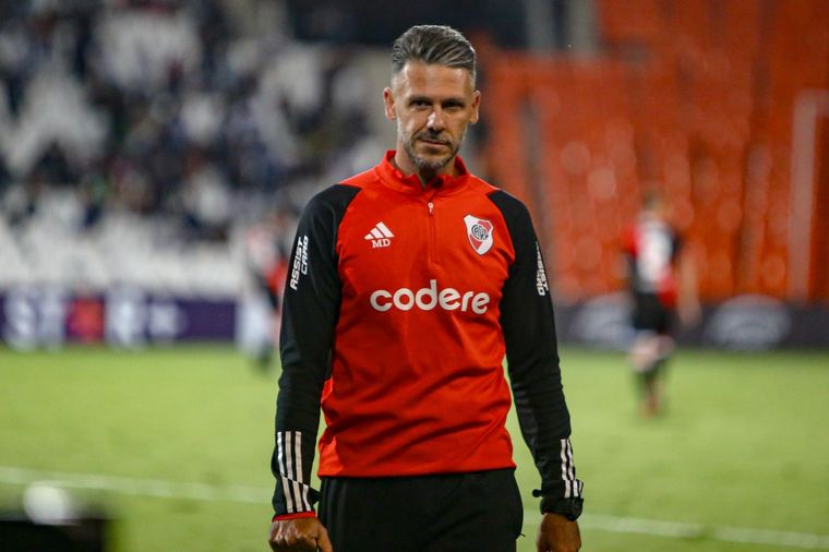 El DT se prepara para una nueva noche de Copa. Foto: Fabián Salamone / MDZ