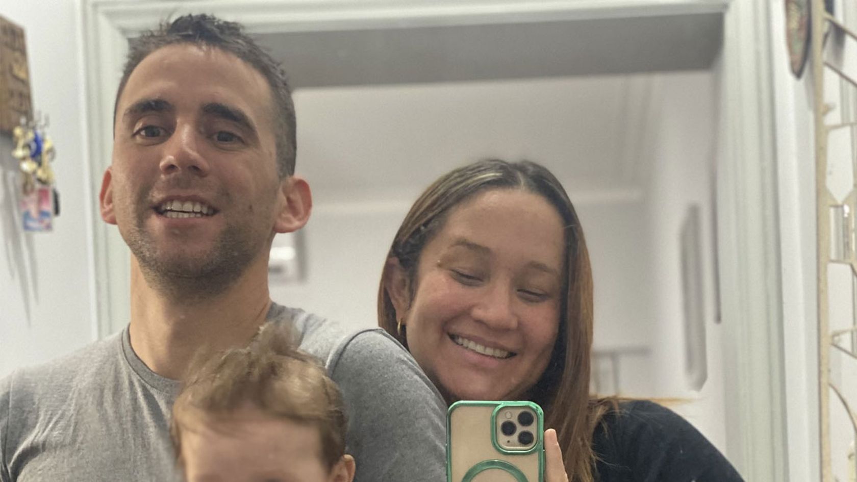 Nahuel Gallo junto a su esposa antes de la detención.&nbsp;