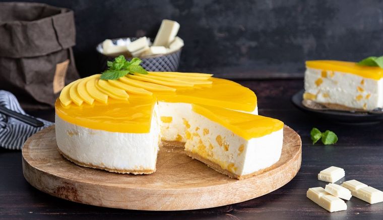Tarta de chocolate blanco Tarta de chocolate blanco, una opción muy deliciosa. Foto: Nestlé Cocina (nestle.es)