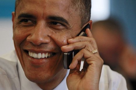 Obama confiesa que no puede tener un iPhone por razones de seguridad