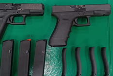 Los dos hombres fueron detenidos y puestos a disposición de la justicia Chilena por tráfico de armas y contrabando.
